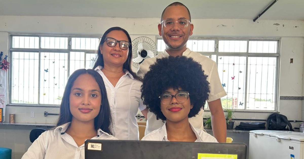 Estudantes da rede estadual conquistam medalha de prata em feira científica internacional
