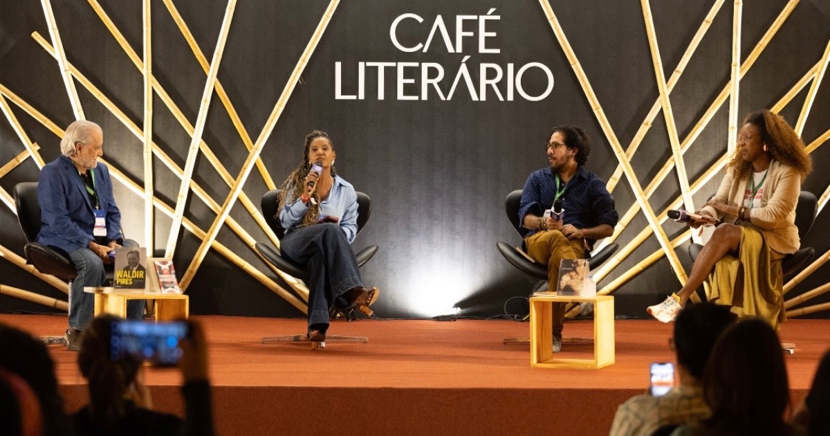 Na Bienal do Livro de Salvador, Midiã Noelle defende comunicação antirracista como antídoto às fake news