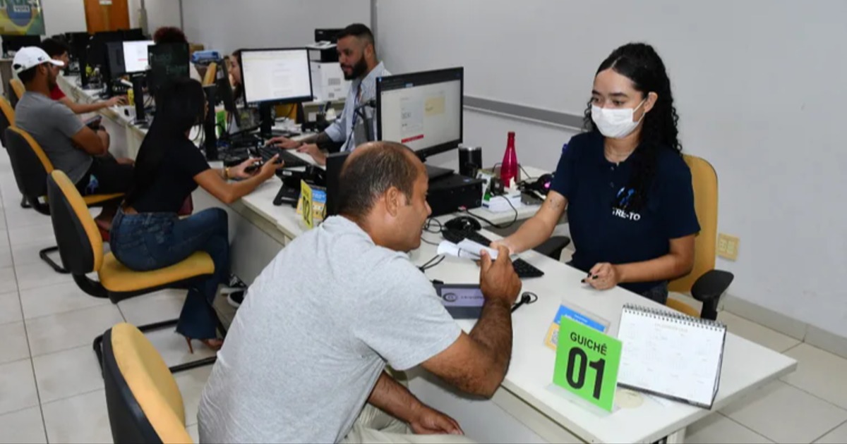 Cartórios eleitorais funcionam no 1º de Maio; confira o que abre e o que fecha no feriado