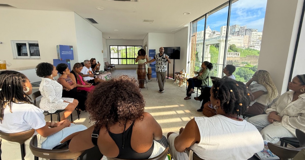 Culinária afro-baiana e saberes do dendê marca programação educativa da Casa das Histórias e Galeria Mercado no mês de maio