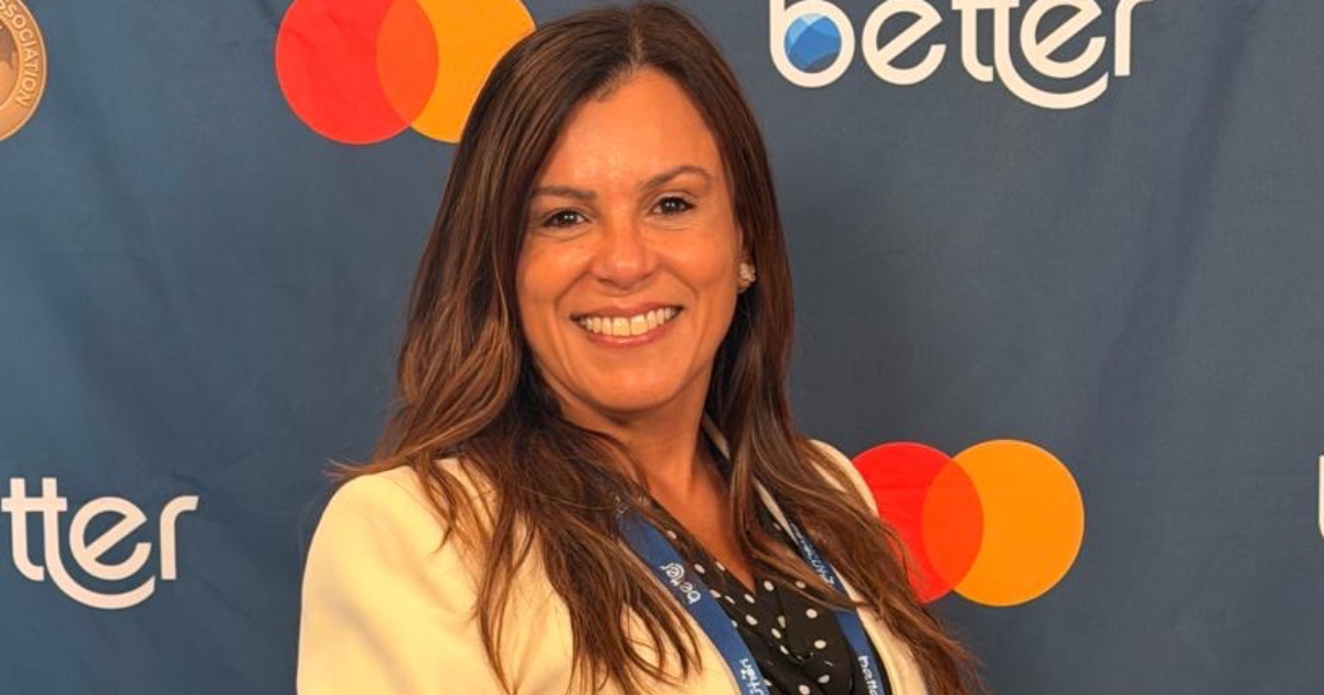  Ilana Lima de Sá participou de summit global sobre turismo médico em Palm Beach