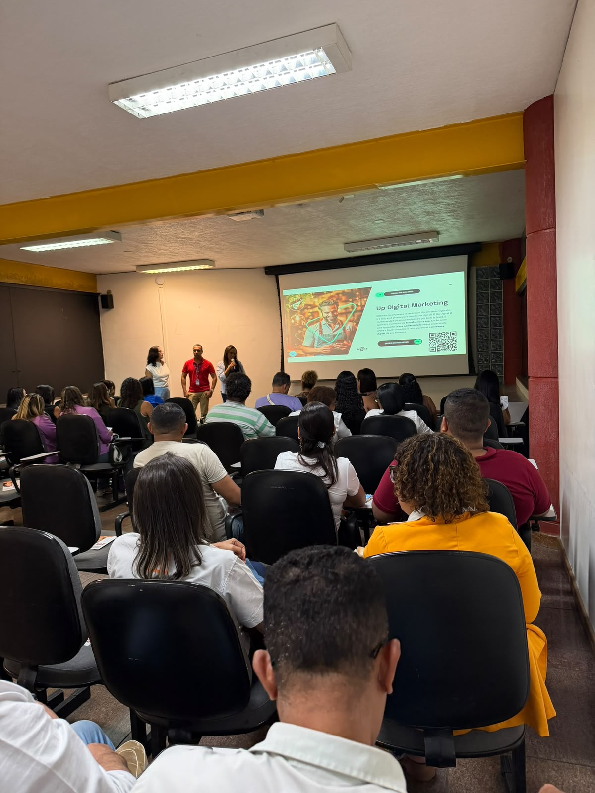 CDL investe em educação corporativa para transformar o varejo de Feira de Santana