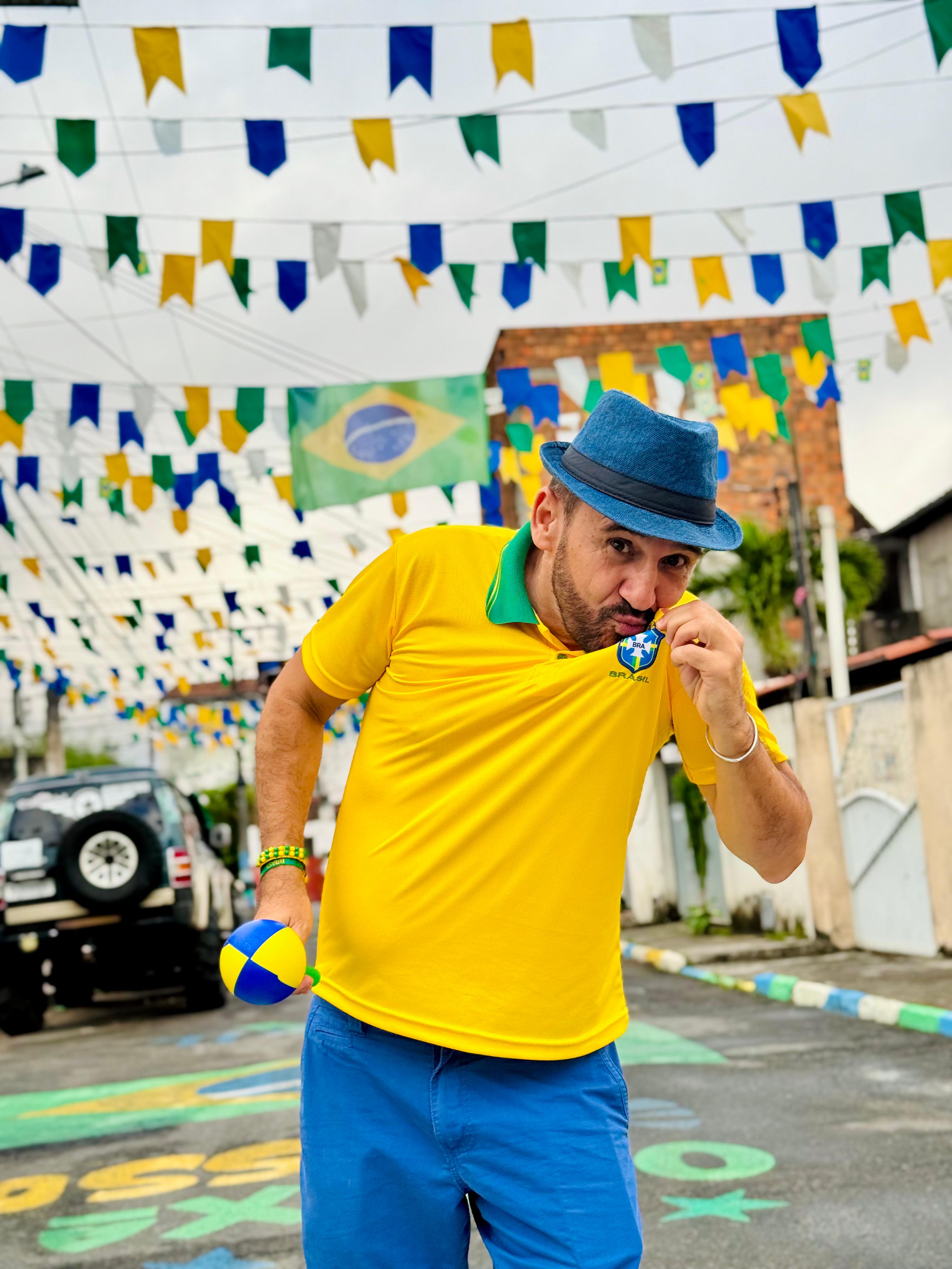 EM CLIMA DE COPA DO MUNDO, FRANCO SETÚVAL LANÇA O SINGLE FORRÓ CHUTE, Ô!