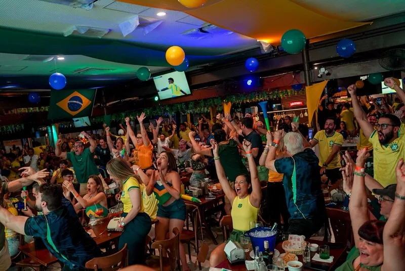 Copa eleva em até 30% o movimento de bares e restaurantes