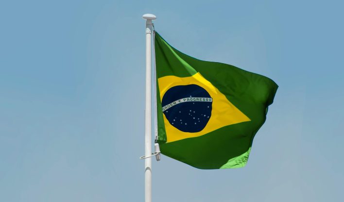 Brasil deve fechar 2026 como 10ª economia mundial, longe da 5ª posição prevista há 15 anos