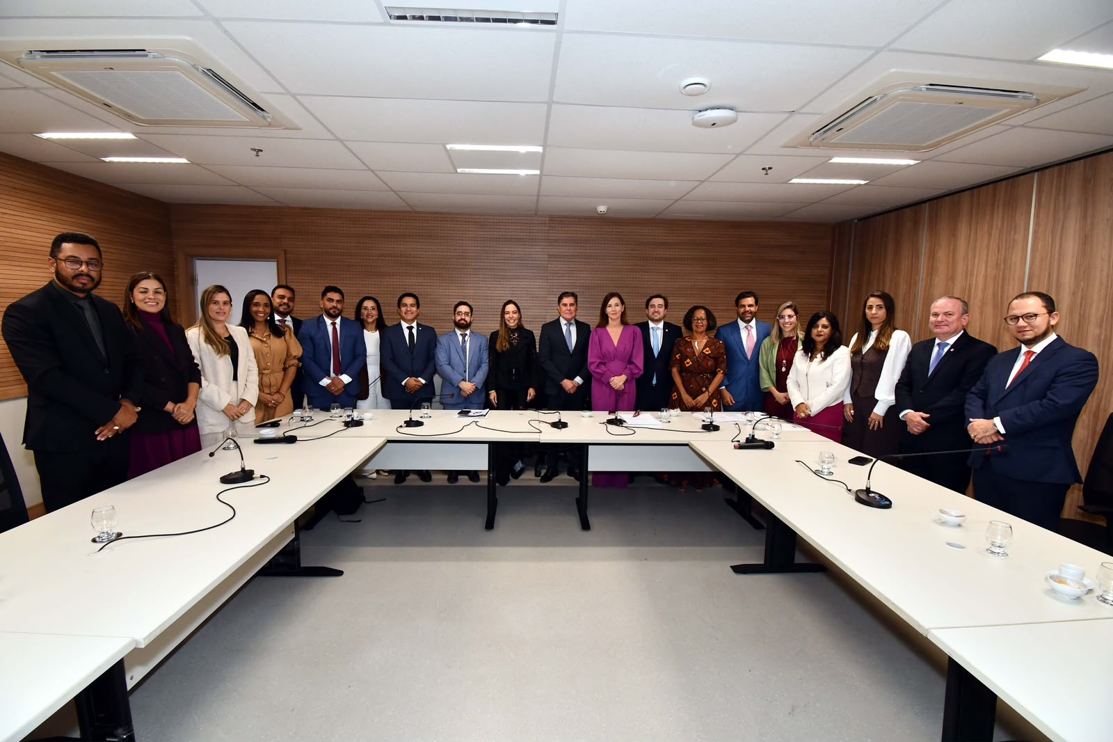 Presidente da OAB Feira apresenta demandas da advocacia ao presidente do TJ-BA