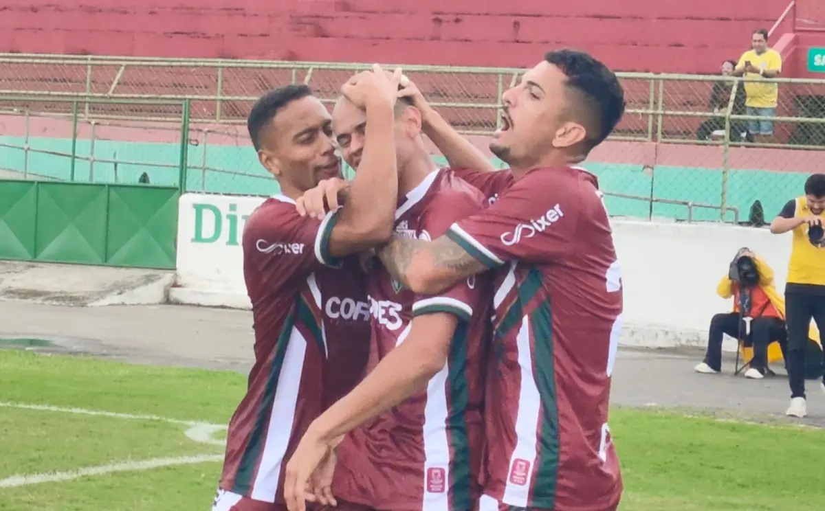 Fluminense de Feira vence clássico, garante acesso e está de volta à elite do futebol baiano