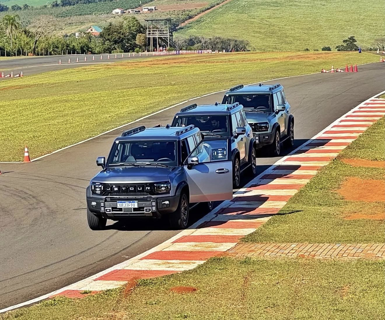 Em coquetel exclusivo, Jetour Kazza Motors apresenta o T2 XWD 4x4 em primeira mão à Salvador