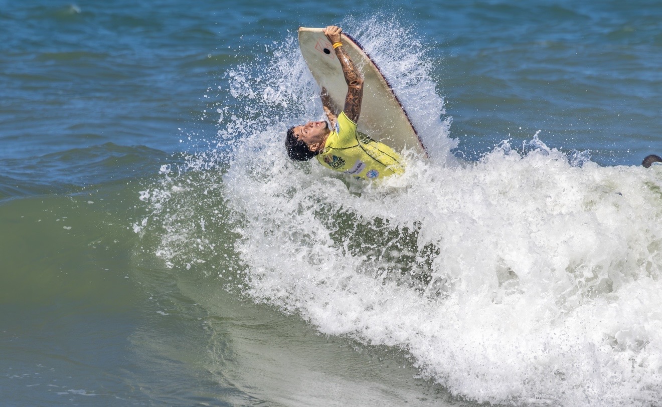 Com ondas fortes e baterias cada vez mais disputadas, Itacaré fecha primeiro dia da 2ª etapa do Circuito Baiano de Bodyboard