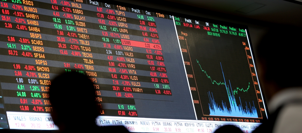 Ibovespa divide atenção entre cenário eleitoral e exterior; 5 coisas para saber antes de investir hoje (31)