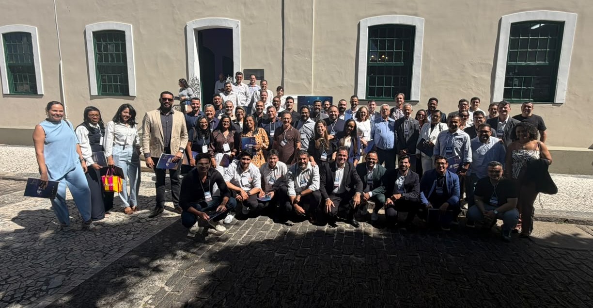 CDL Feira mobiliza mais de 100 empresários para Encontro de Lideranças Empresariais da Bahia