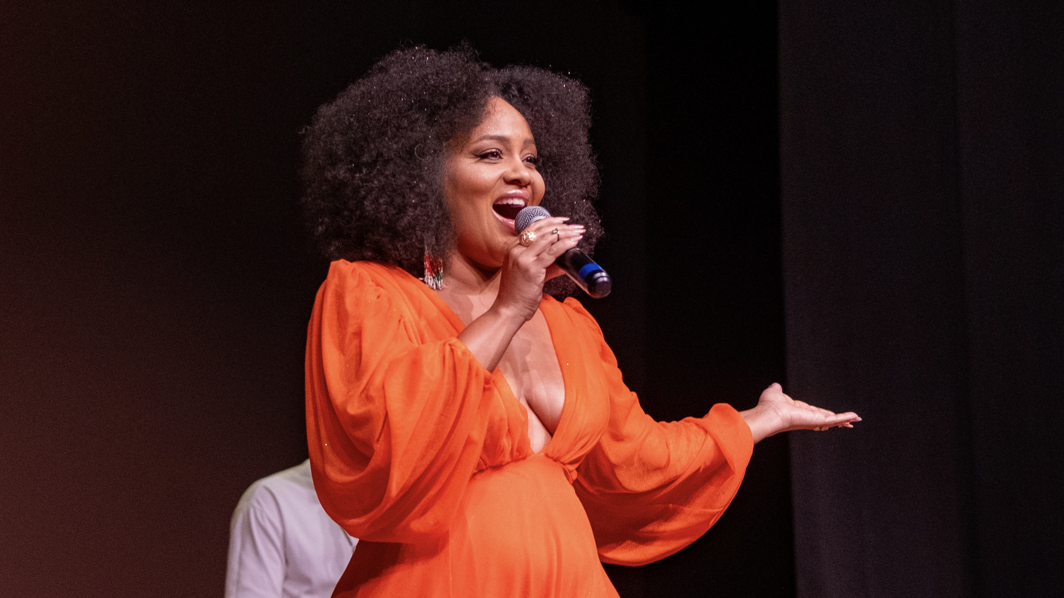 Carol Pereyr apresenta show “Do Recôncavo ao Sertão” nesta segunda-feira no CUCA